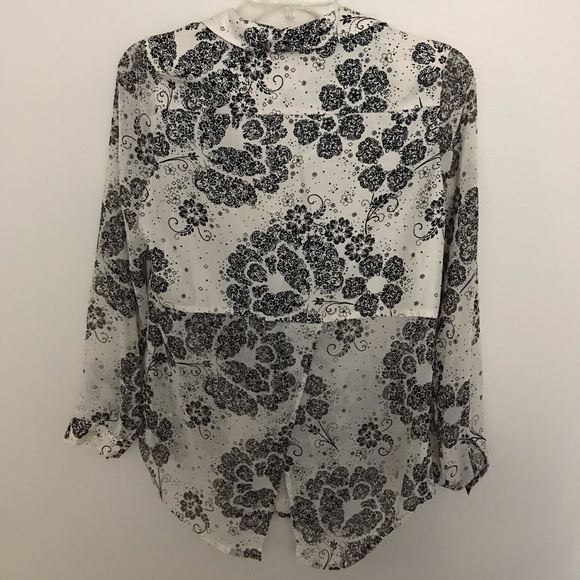 Lauren Conrad white/black button up blouse - Picture 2 of 2